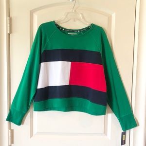 NWT Tommy Hilfiger cropped sweatshirt